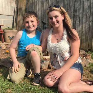 Meet your Posher, Crystal